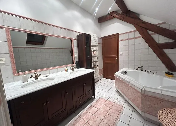 Charming House * Auvernaux